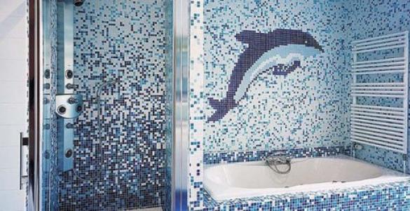 Мозаика из стекла в ванной комнате